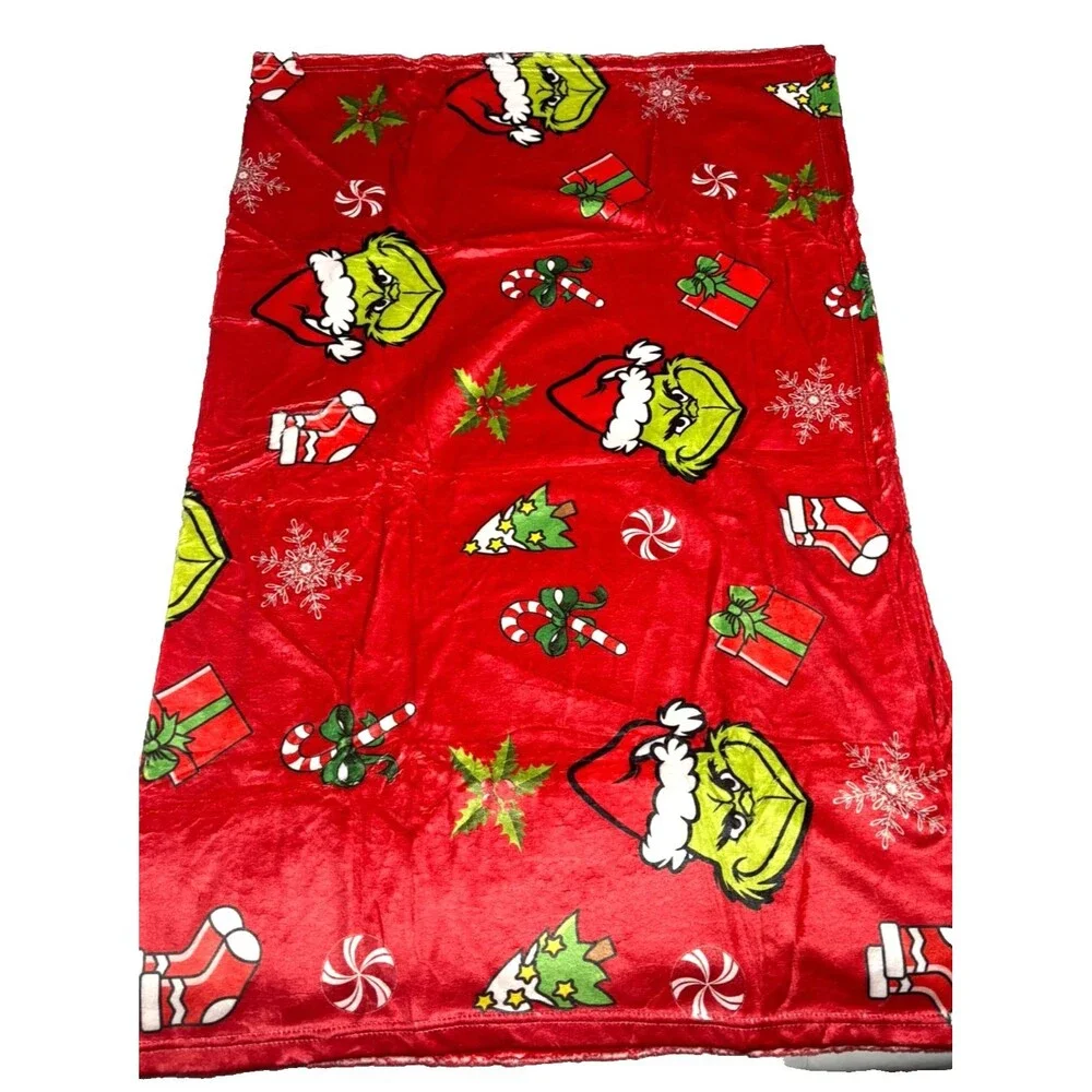 The Grinch Red Holiday Plush Throw Christmas Blanket 40
